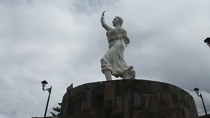 estatua1