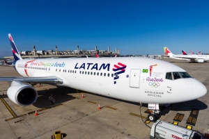 Latam Airlines inaugura sus vuelos directos entre Santiago (Chile) y Santa Cruz (Bolivia)