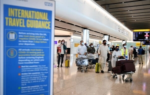 Londres revoca cuarentena para vacunados de Uni&oacute;n Europea y Estados Unidos