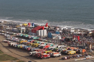 Pilotos de coches, motos y camiones se lucen en Feria Dakar Lima en la Costa Verde (FOTOS)