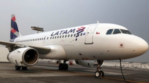 LATAM niega estar detr&aacute;s de proyecto de ley que suspende pago de impuestos a aeronaves