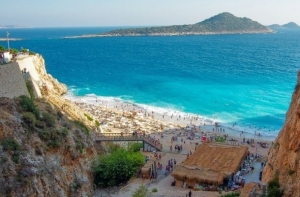 Turqu&iacute;a certificar&aacute; las zonas tur&iacute;sticas 'libres de coronavirus' para retomar la actividad
