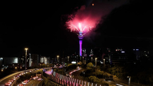 Nueva Zelanda recibe el 2021 con fuegos artificiales (V&Iacute;DEO)
