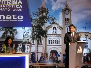 Turismo puede convertirse en motor de desarrollo para econom&iacute;as como Per&uacute; y Colombia
