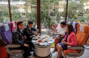 El restaurante que solo sirve comida de avi&oacute;n en Tailandia