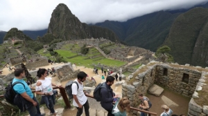 Actividad de empresas de turismo cay&oacute; en febrero, por primera vez en casi 2 a&ntilde;os
