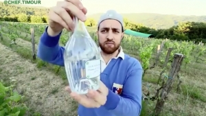 Chef franc&eacute;s Timour defiende el pisco peruano y cuestiona as&iacute; a Chile (V&Iacute;DEO)