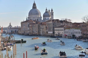 Unesco determina que Venecia no es un patrimonio en riesgo