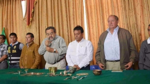 Walter Alva confirm&oacute; el hallazgo de piezas de oro precolombinas en Cajamarca