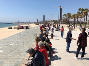 Aglomeraciones en playas y paseos de Espa&ntilde;a en el primer d&iacute;a de desconfinamiento