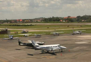 Ministro Gonz&aacute;lez supervis&oacute; operaciones del aeropuerto de Pucallpa donde se invertir&aacute; US$ 85 millones