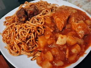 Conoce los secretos de una deliciosa carapulcra con sopa seca