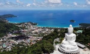 Tailandia: la isla de Phuket reabre a los turistas pese al COVID-19