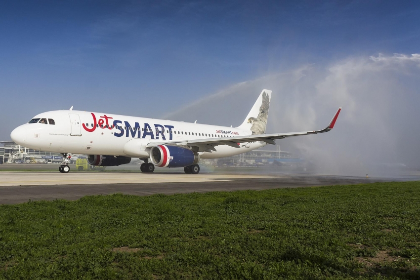 JetSMART obtuvo certificado para operar vuelos dentro de Argentina