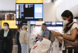 Entra en vigor en Reino Unido pol&eacute;mica cuarentena a visitantes que lleguen del extranjero