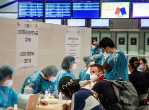 Francia obligar&aacute; a viajeros de Per&uacute;, Estados Unidos, Brasil y otros 13 pa&iacute;ses a hacerse la prueba del coronavirus