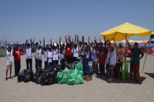 M&aacute;s de 3 toneladas de desechos recolectan en playas de 9 regiones