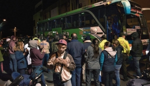 Per&uacute; cierra la frontera a migrantes de Venezuela sin pasaporte