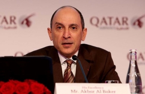 El presidente de Qatar Airways llama &ldquo;abuelas&rdquo; a las azafatas de sus competidores