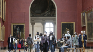 Francia reabre caf&eacute;s, restaurantes y museos tras seis meses de cierre