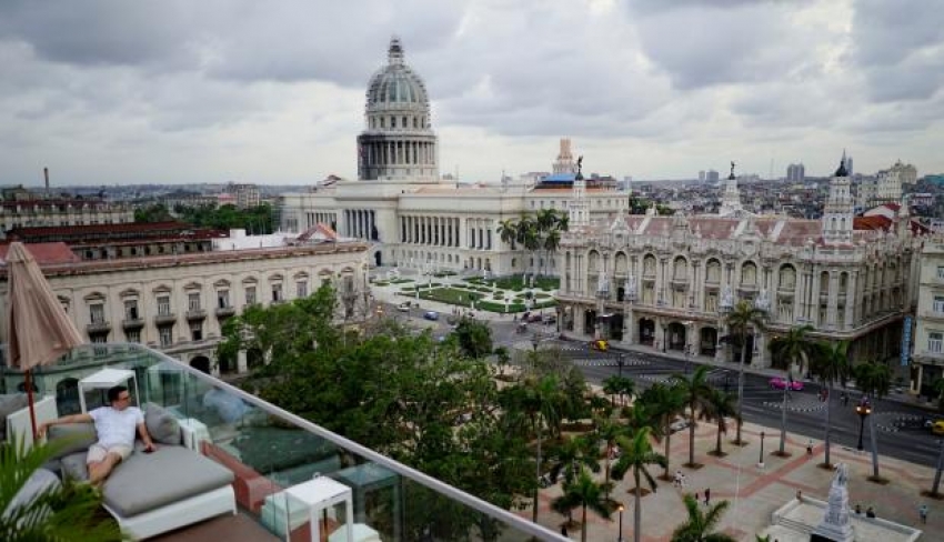 Cuba permitir&aacute; crecimiento de empresas tur&iacute;sticas privadas