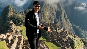 Chayanne visita Machu Picchu junto a sus hijos antes de su show en Lima (V&Iacute;DEO)