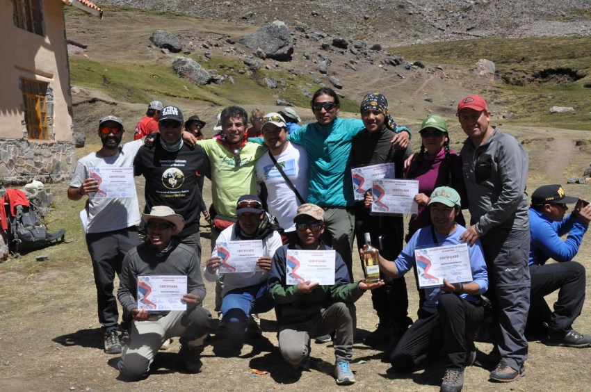 Asociaci&oacute;n de gu&iacute;as de monta&ntilde;a del Per&uacute; organiz&oacute; curso internacional de rescate en Cusco