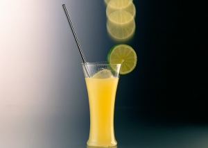 D&iacute;a de la Primavera: &iquest;sab&iacute;as que puedes utilizar flores para elevar tus cocteles caseros?