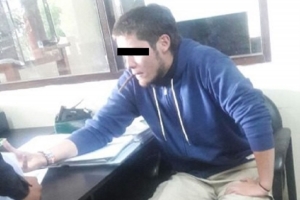 Intervienen a chileno por afectar ornato de Plaza de Armas de Cusco