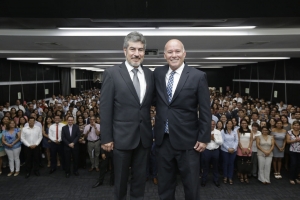 Ministro Valencia: &ldquo;Trabajaremos al 100% para impulsar el comercio exterior y turismo en el Per&uacute;&rdquo;