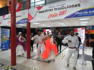 Cruz del Sur celebr&oacute; a la Patria en Per&uacute; y Chile