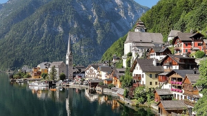Hallstatt, el peque&ntilde;o pueblo que lucha contra las visitas diarias de miles de turistas fan&aacute;ticos de "Frozen"