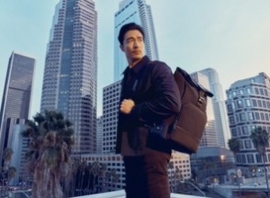 TUMI nombra al actor Daniel Henney para serie global de pel&iacute;culas