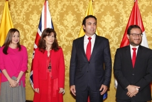 Per&uacute; suscribe acuerdo con Reino Unido y mantendr&aacute; preferencias arancelarias