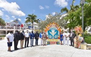 Las Bahamas celebra el debut del puerto base de Crystal Cruises en Nassau