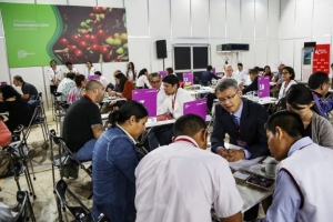 Ministro Valencia: Empresarios amaz&oacute;nicos superan expectativas comerciales en Expoamaz&oacute;nica 2018