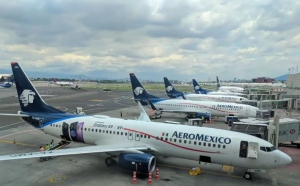 Aerom&eacute;xico busca despedir a 1.000 Tripulantes de Cabina
