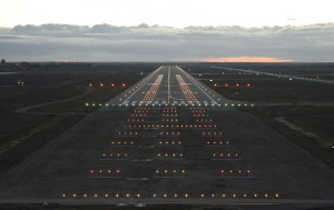 Mantenimiento de pistas de aterrizaje del aeropuerto Jorge Ch&aacute;vez se reanudar&aacute; el 28 de abril