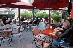 Restaurantes y establecimientos culturales podrán hacer uso de espacios públicos