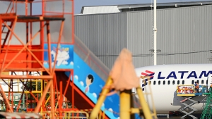 Latam llevar&aacute; negocio de bajo costo a Argentina tras fin de esquema de banda de precios
