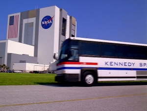 Nuevo tour en autob&uacute;s en el Kennedy Space Center Visitor Complex
