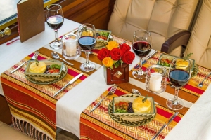 Trucha, quinua y aguaymanto son los principales productos del men&uacute; de INCA RAIL FIRST CLASS