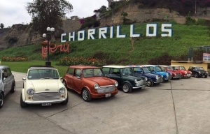 Emblem&aacute;tico veh&iacute;culo ingl&eacute;s "MINI" cumplen 58 a&ntilde;os