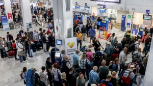 Quiebra de Thomas Cook obliga a realizar una magna operaci&oacute;n para repatriar a turistas varados en 51 destinos