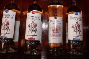 Pisco vence a aguardiente chileno y gana medalla de oro en Francia
