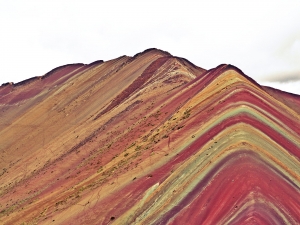 Andes presenta su servicio de sobrevuelo en el Vinicunca