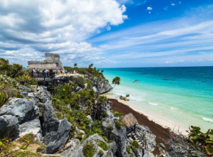 La tercera ola de Covid golpea a Riviera Maya (M&eacute;xico): "Va al alza y a una velocidad considerable&rdquo;