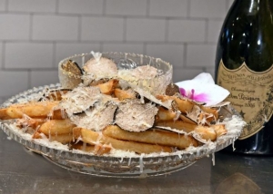 Papas fritas de restaurante en NYC baten r&eacute;cord mundial Guinness por ser las m&aacute;s caras