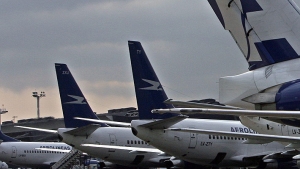 Medida que abarata pasajes en Argentina desat&oacute; una "guerra de precios" entre las aerol&iacute;neas