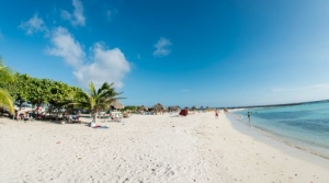 Visitas de peruanos a la isla de Aruba crecieron 43% en el primer semestre
